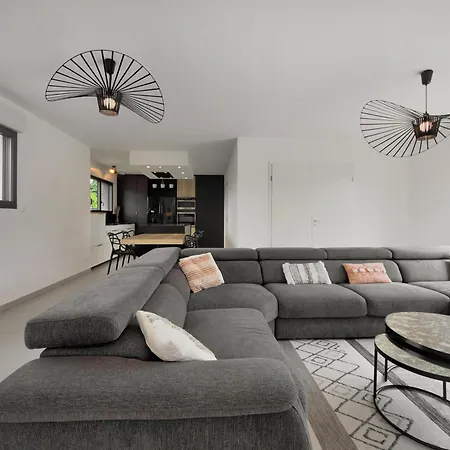 Prázdninový dům La - Piscine Et Jacuzzi Prive