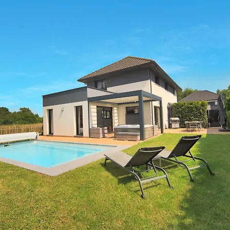 La - Piscine Et Jacuzzi Prive * Sainghin-en-Melantois